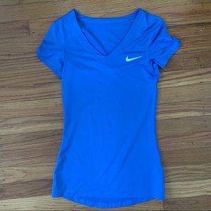NIKE sport shirt xs